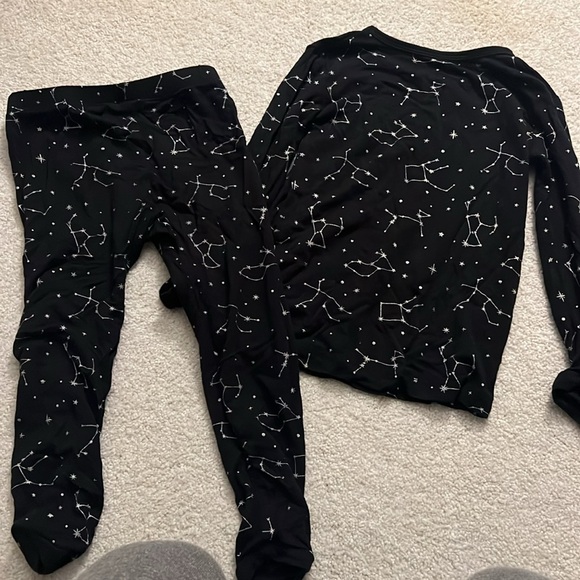 Kyte Baby Size 2T Jammies - Midnight Constellation - Picture 3 of 3